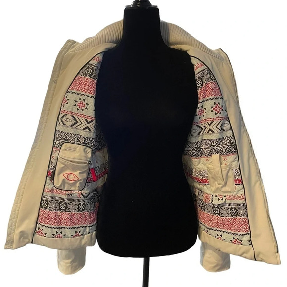 Erin Snow Off White Ski Snowboarding Jacket - Picture 5 of 11